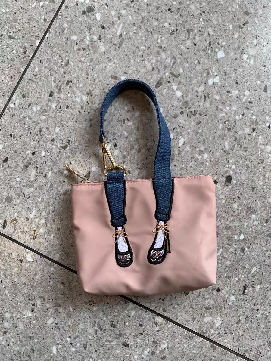 Modna haftowana portmonetka, w – Women Bags Max recenzja i cena
