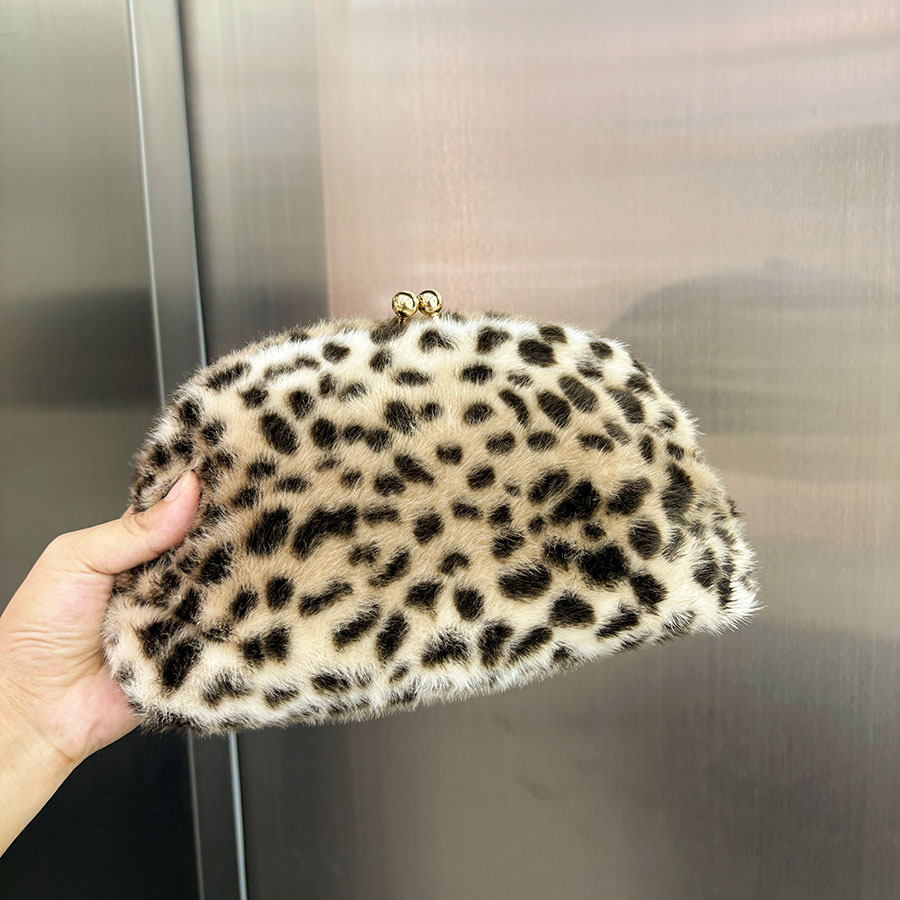 Jesienno-zimowa torebka kopert – Women Bags Max recenzja i cena